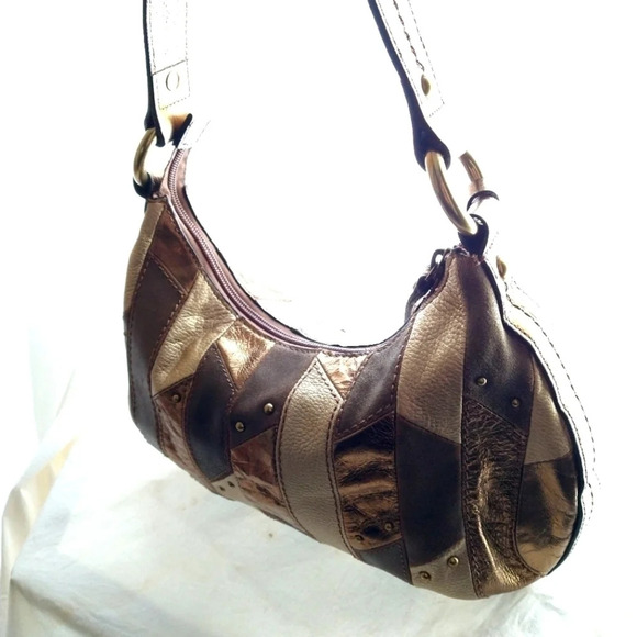 Adorable fossil quilted leather studded shoulder bag EUC ❤️ - Picture 5 of 13